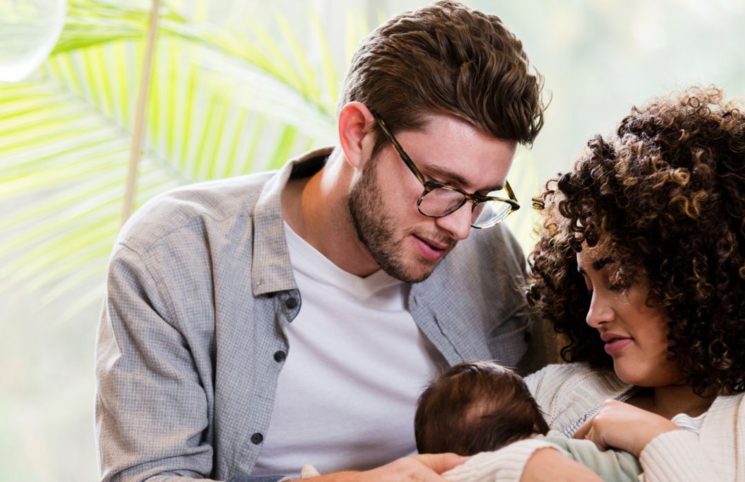 How dads & partners can support with breastfeeding